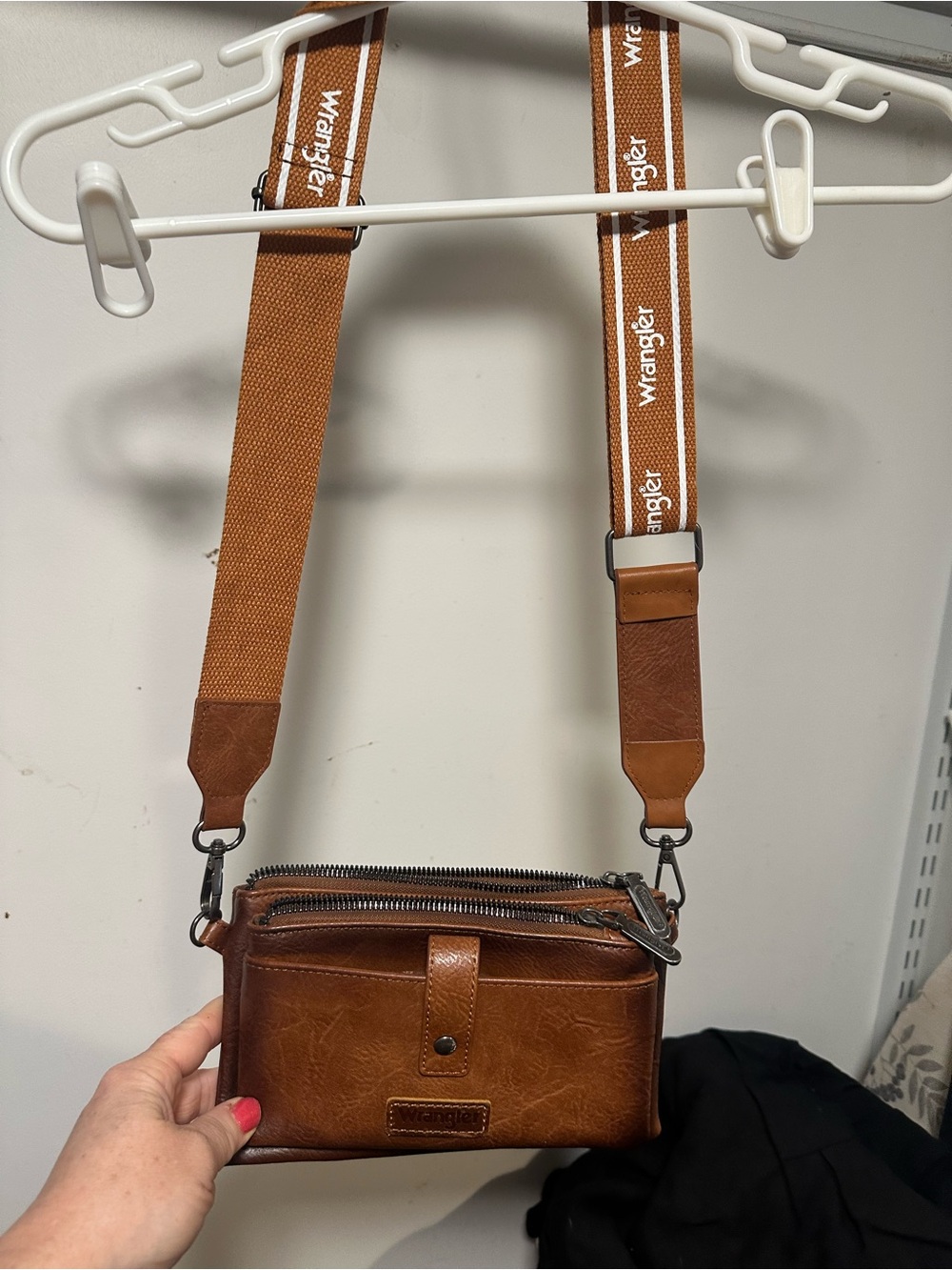 Wrangler Tan/Brown Leather Messenger Bag with Branded Strap
